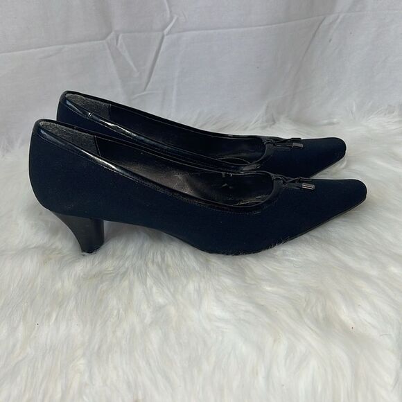 Naturalizer Alla Black Faux Sueded Kitten Heels Sz 7.5 - Picture 3 of 7